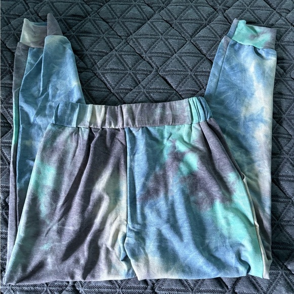 Viamor Lounge Pants - Picture 4 of 5